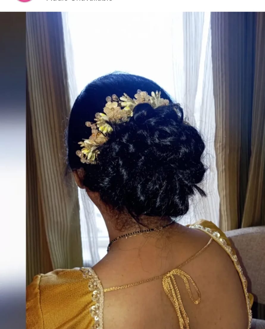hairstyle of Simmi Beauty Parlor