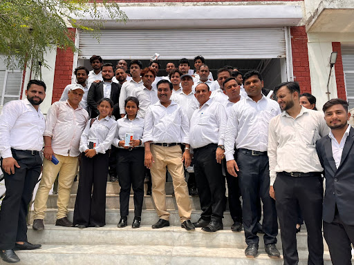 Certificate Distribution of Smt Mohan Kaur College Of Law