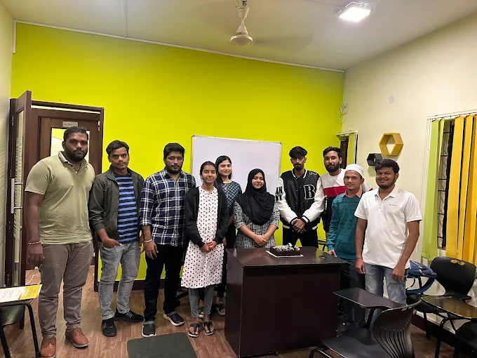 group photo of Speakeng India