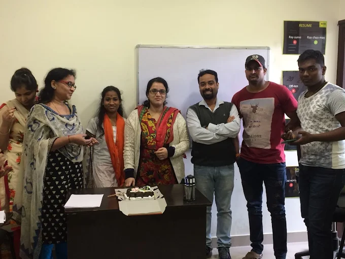 group photo of Speakeng India