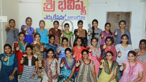 Tutor Teaching Classes of Sri Bhavishya Educational Academy