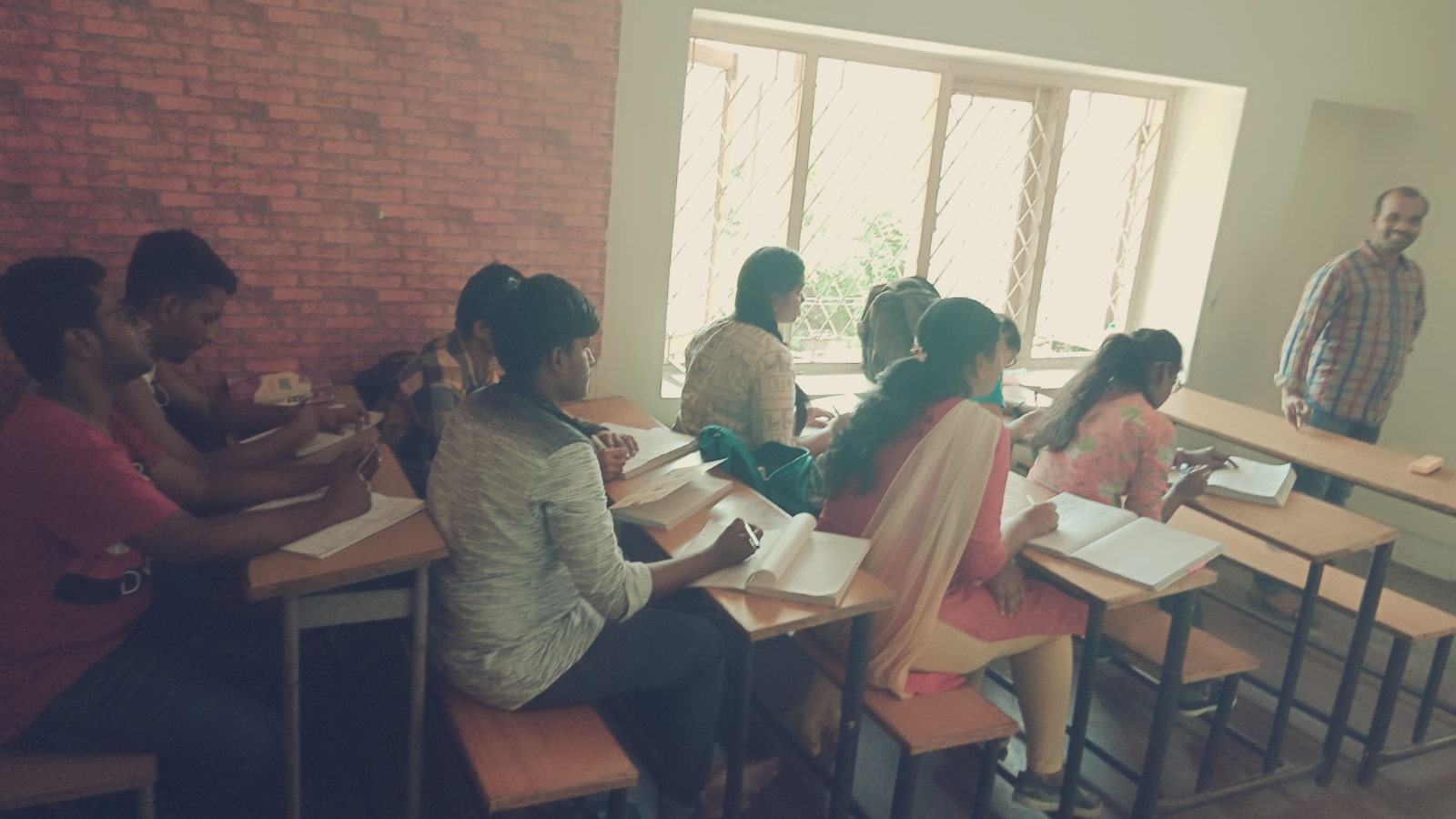 Tutor Teaching Classes of Shekhar Reddy