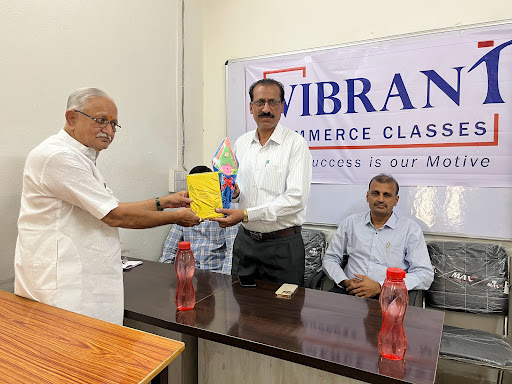 Academic Awards of Vibrant Commerce Classes