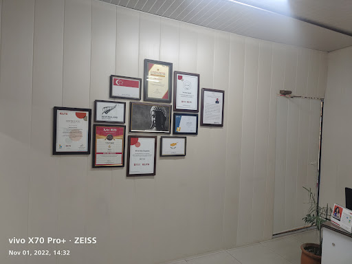 Achievements & Academic Awards of Vir's Edu Experts- Visa Consultancy