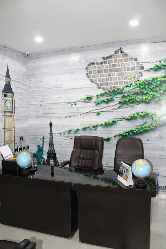 Reception of Wisdom Education & Career Consultant