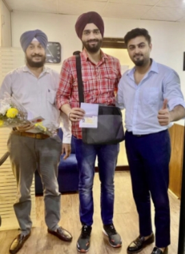 Staff at Work of Yellowbird Immigration | Best Immigration Consultants in Delhi