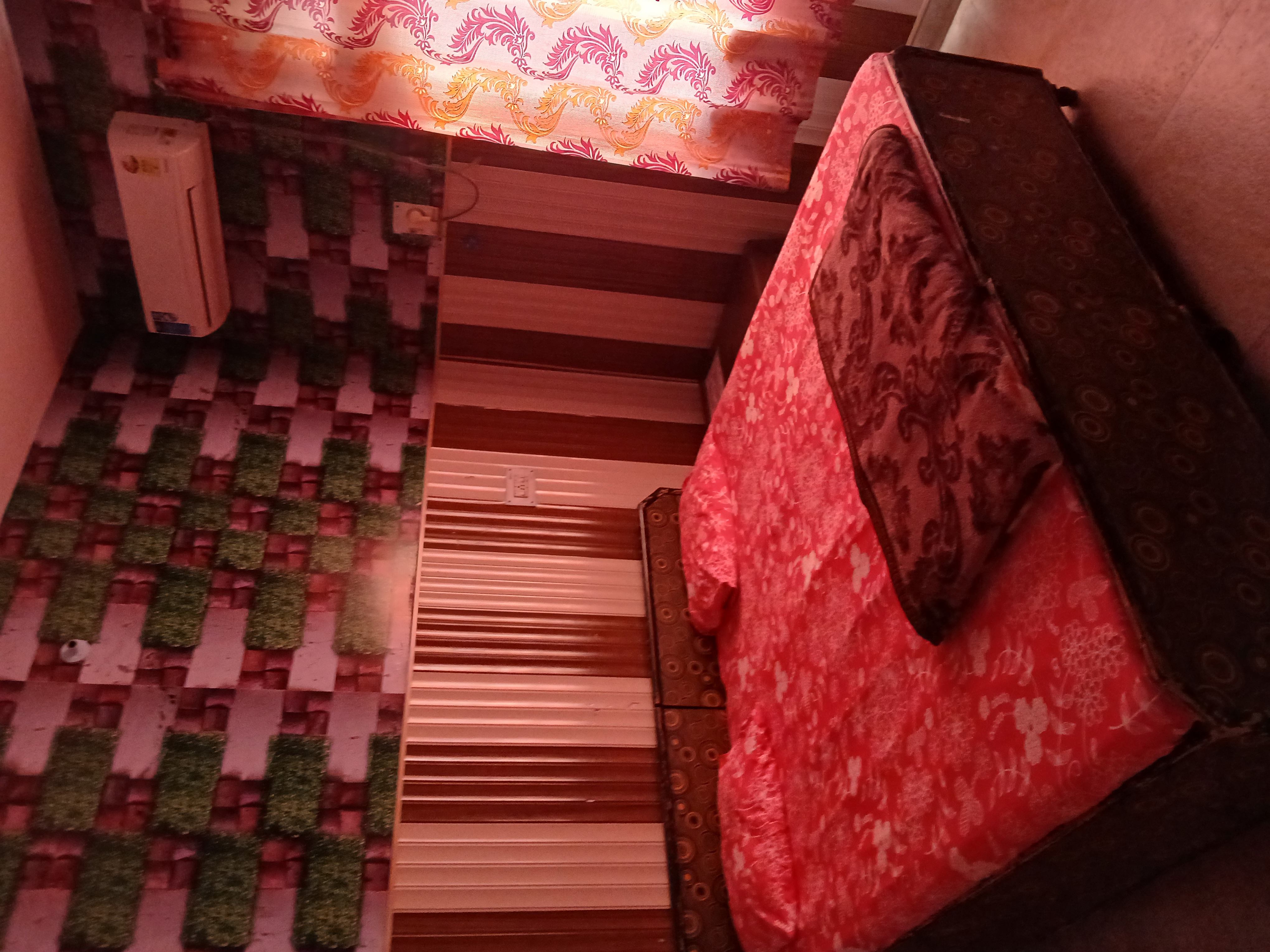 Pooja pg services  Dehra