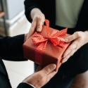 Corporate gift dealers