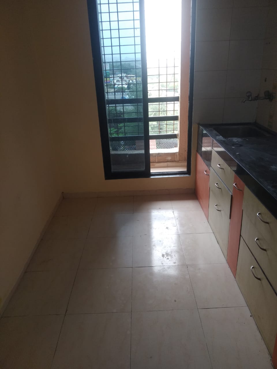 Flat for Resale in Kamothe