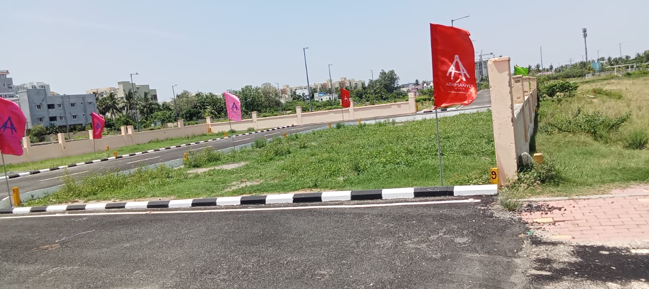 1036 sqft Plots & Land for in Siruseri