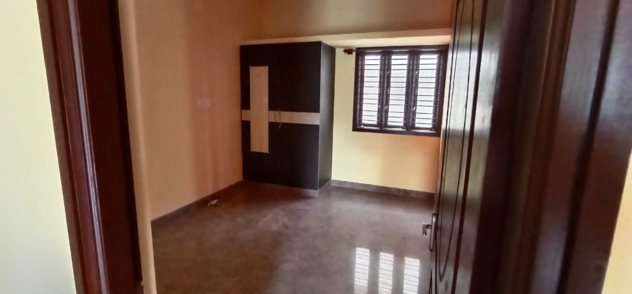 2 BHK Builder Floor for Rent Only in Varadaraja Nagar