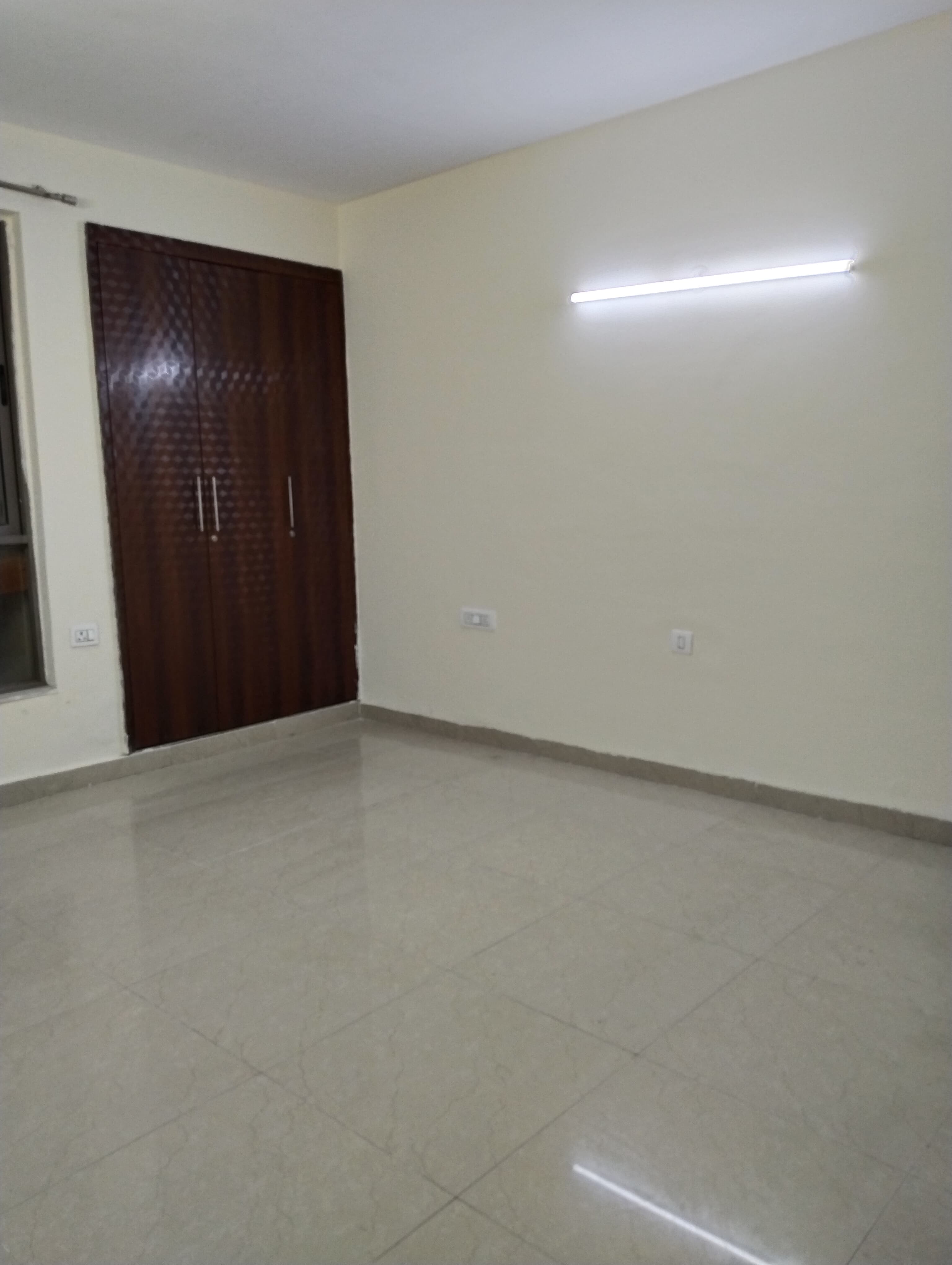 2 BHK High Rise Apartment for Rent Only in Sector 47