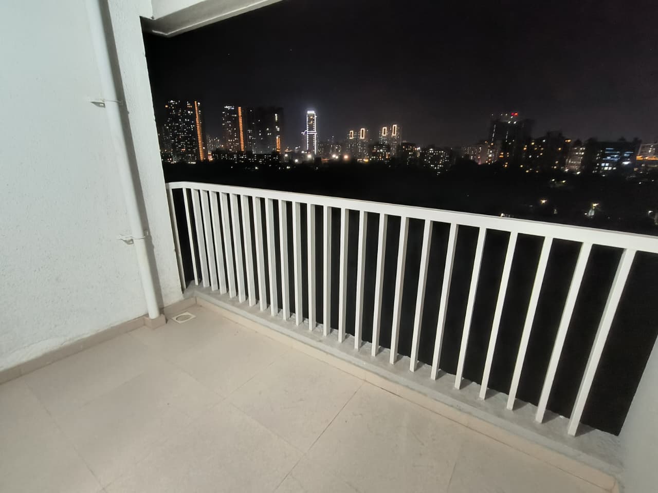 2 BHK Residential Apartment for Rent Only in Mundhwa